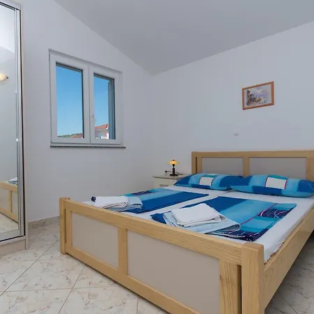 Apartament Jaman Ivan