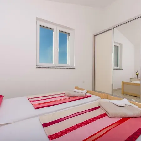 Apartament Jaman Ivan *